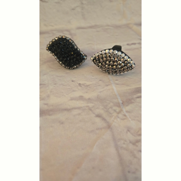 Costume Jewlery Rhinestone Rings - Picture 4 of 6